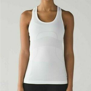 Lululemon Swiftly Tech Racerback size 8